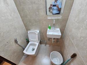 Gautam Nagar Homestay South Delhi