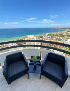 Top Ocean View Apartment - amazing sunset - modern style - pool & 200m to beach