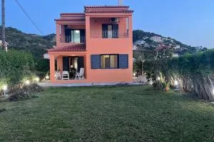 Elizabeth's Country House - Órion