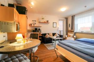 Strand und zentrumsnahe Ferienwohnung für bis zu 2 Personen in Döse