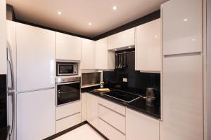 3BRs Beachside with Penthouse and stunning Seaview l EINBAY