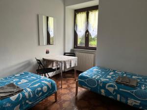 Il Cortile Como Single & Double Room in apartment NO HOTEL