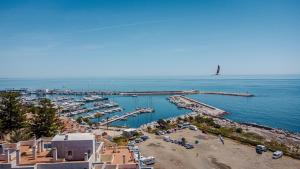 39 Front row panoramic sea view Estepona