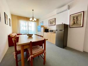 Flat in a residence with pool