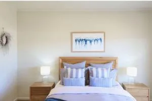 Iona Blue 3 bedroom Townhouse 200m to restaurants & shops - Robe