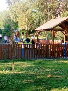 Santa Barbaras cute apartment