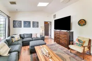 Yosemite Wellbeing Retreat on 5 Acres with Mtn Views - Nipinnawasee