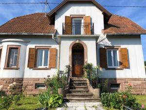 Maison Neuve, Grand jardin, Parking privé, Idéal groupe et famille