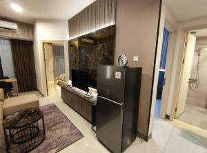 Apartment 2 Bed Room Benson Tower, 32nd Floor by Lavida