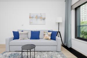 Modern Apartment Grzybowska 37 in the Centre of Warsaw by Noclegi Renters