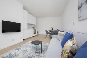 Modern Apartment Grzybowska 37 in the Centre of Warsaw by Noclegi Renters