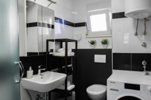 Baka Mara 4 - new and stylish