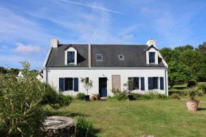 Maisons de vacances 4* a Belle ile en Mer, 5 chambres, 2 salles de bains, avec jardins privatifs : photos des chambres