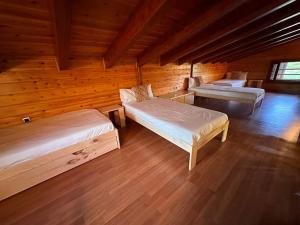 Casa de madera con piscina en Cambrils