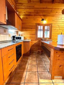 Casa de madera con piscina en Cambrils