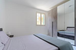 Casa Chiaraluna by BarbarHouse