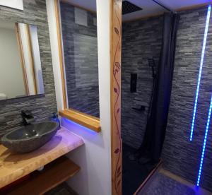 Appartement Romantique Climatisé BELORIZON - 30 min de la mer