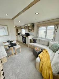 Trecco Bay Caravan Cosy Coastal Retreat - 纽顿
