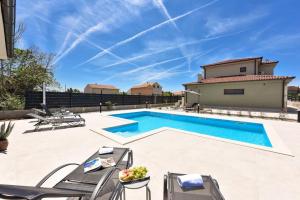 Beautiful New Villa Didov san