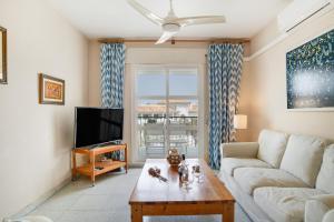 Vistas a la fontanilla solo familia