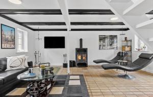 Stunning Home In Hurup Thy With Wifi