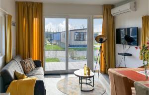 Nice Home In Scherpenisse With Kitchen