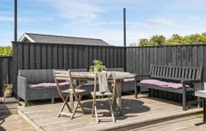 2 Bedroom Stunning Home In Hjørring