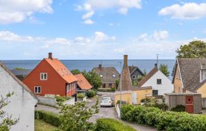 Beautiful Home In Svaneke With Kitchen