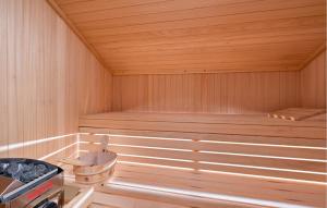 Nice Home In Bakovcica With Sauna