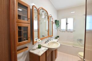 IzzHome Central Room img27