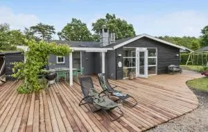 Lovely Home In Knebel With Kitchen - Skødshoved Strand