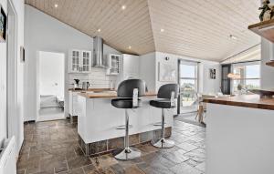 4 Bedroom Lovely Home In Faaborg