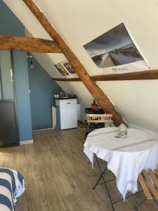 Sejours chez l'habitant Chambre bleue des Perriots : photos des chambres
