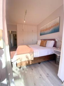 Kalk Bay Sunny 2 Bed Seaviews Braai Patio Pool 17 SJT