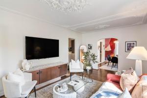 Charming Cottage in Walkable Downtown Decatur