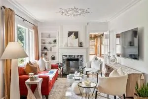 Charming Cottage in Walkable Downtown Decatur - Avondale Estates