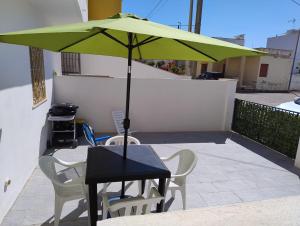 Casa 200 mt a piedi Spiaggia, Wifi Barbecue Clima Parcheggio