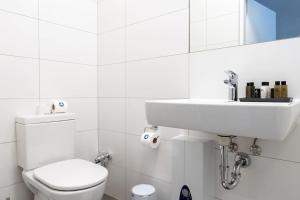 Lake Suite, Self Check-In by HM