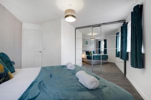 NEW! 3 Bed Home in Stockton-on-tees City Centre by Stay With Us, Ideal for Families & Large Groups, SLEEPS 5!!