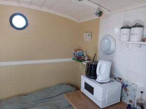 Little Green Carraige