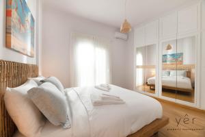 Free-Spirit Large Boho Apartment with Free-Parking