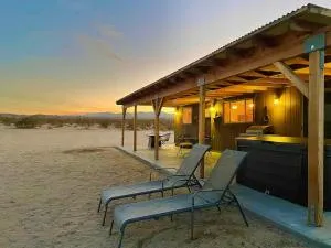 Spy Mountain Hideaway on 5 Acres with Hot Tub & Privacy! home - Landers