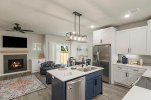 The Rose Retreat - Walk to the Broken Arrow Rose District