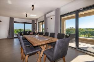 Villa Silente, modern and luxurious villa hugged by nature 