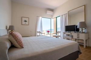 Leonidio Beachfront Villa Evgenia