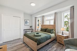 Stay at Luna at Convention Center