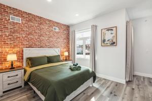 Stay at Luna at Convention Center