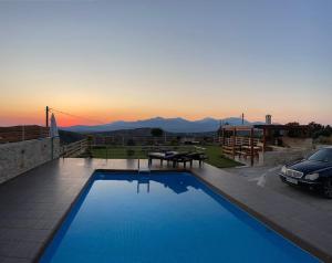 Luxury Villa with Private Pool-Central Crete