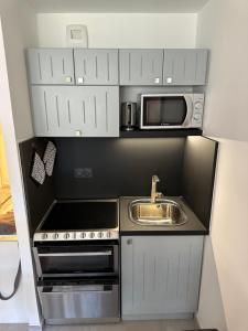 Superbe studio climatisé sur le port de Hyeres