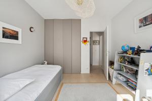 Veeve - Thoroughly Modern Maison